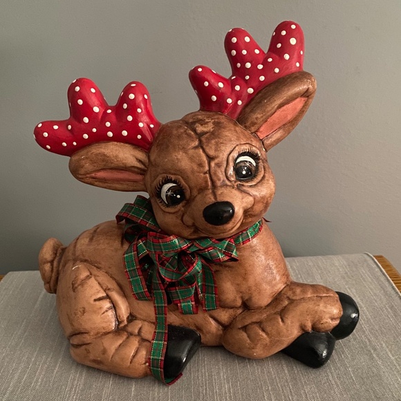 Vintage Ceramic Reindeer Figures Hand Painted Brown with Red Polka Dot Antlers - Picture 5 of 8